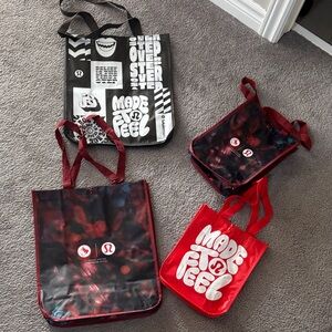 set of Lululemon Logo Reusable Tote Bags - Red & Black